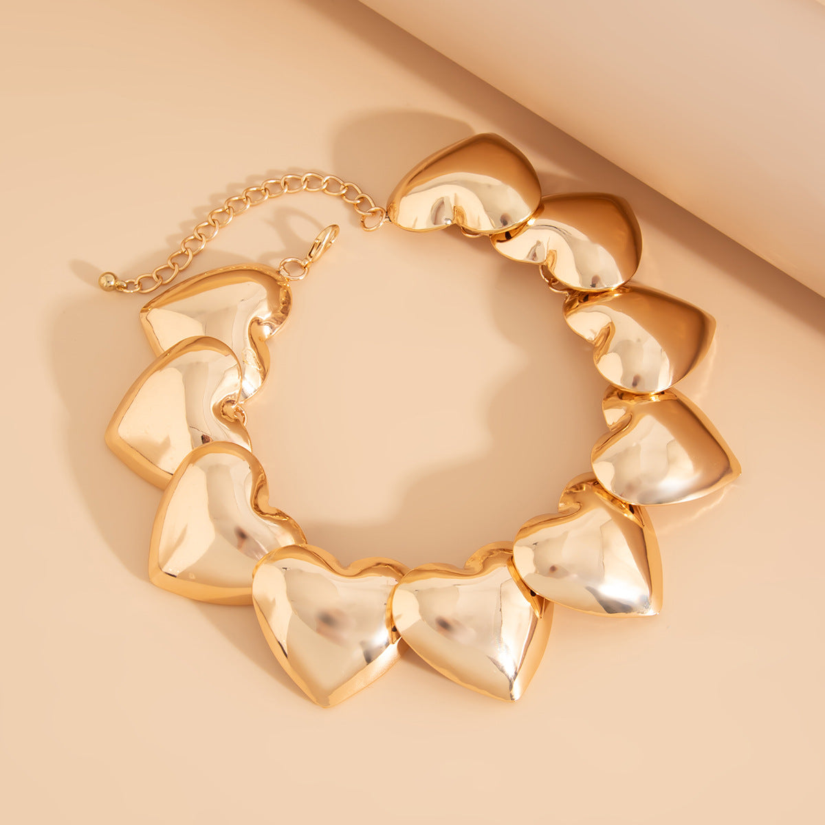 Collar de corazón con diseño de moda punk