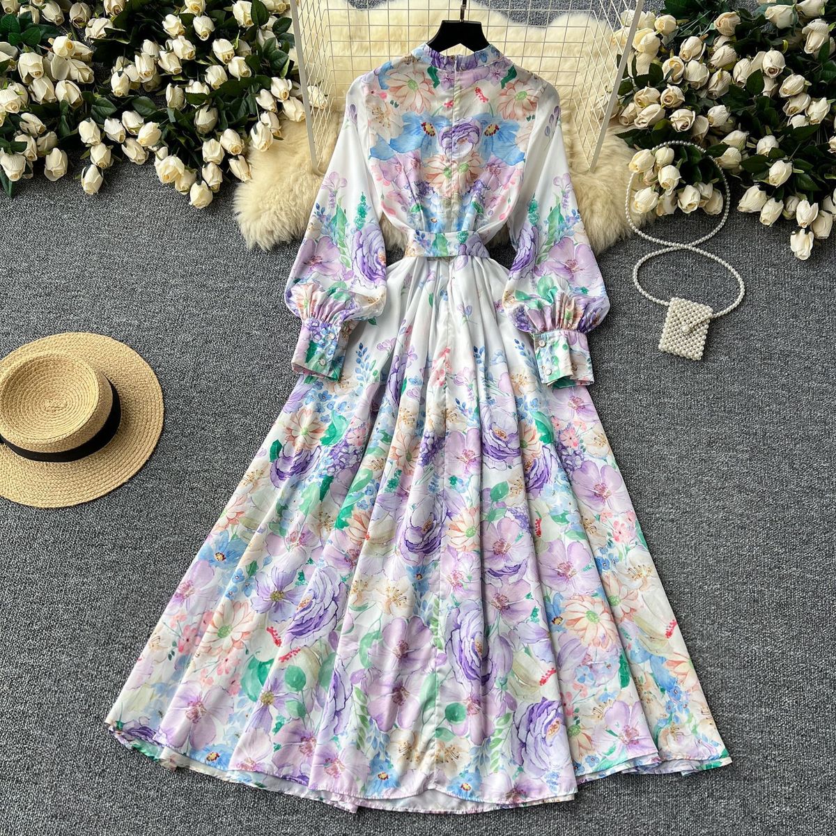 Vestido elegante con estampado floral y farol para mujer