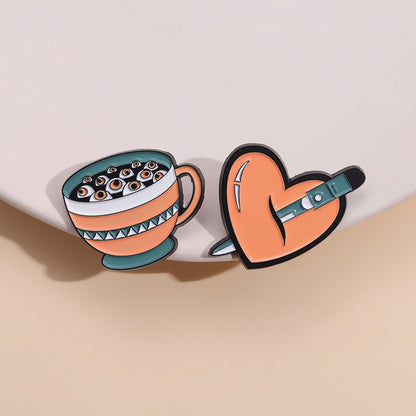 Broche Halloween femme dessin animé crâne cœur papillon