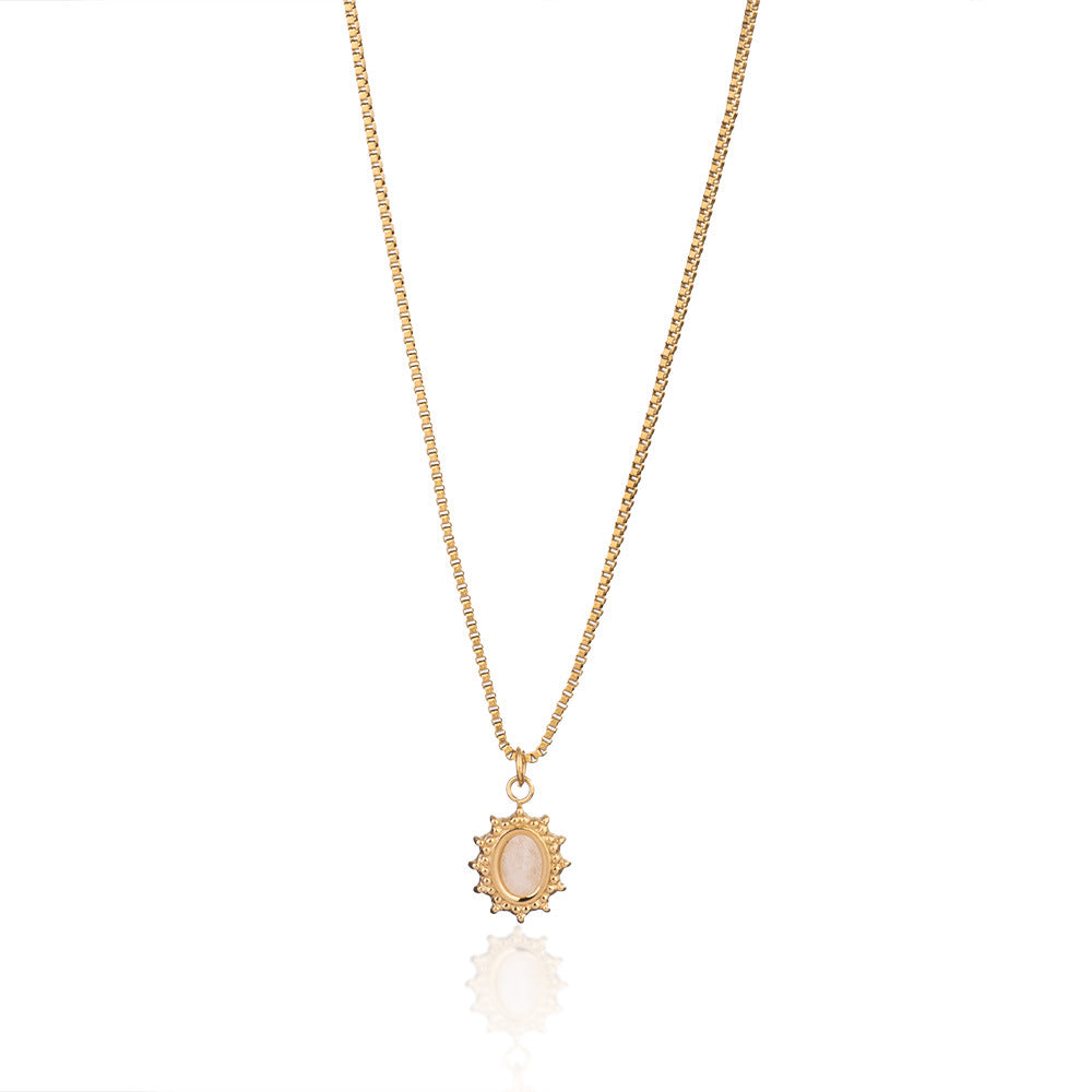 Collar sencillo de acero y titanio con piedras naturales y diseño de amor para mujer
