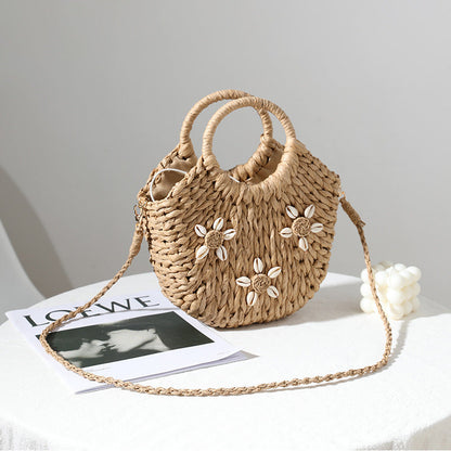 Bolsos de mano bohemios de paja tejida con forma de concha para las fiestas