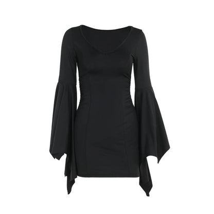 Robe élégante à manches chauve-souris et col en V style gothique pour femme