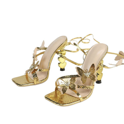 Sandales à talons à lacets et papillon dorés sexy