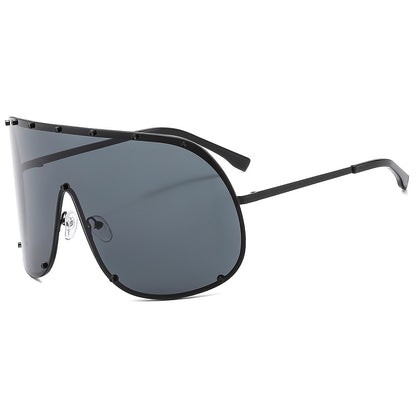 Fashion Large Frame Sunglasses - Metal Oval Style