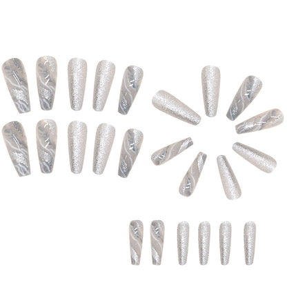 Uñas postizas con purpurina y diamantes de imitación de moda