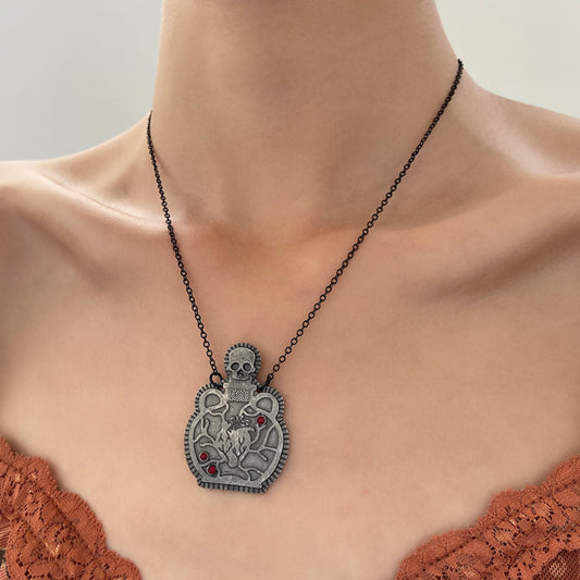 Collar con colgante de corazón y calavera vintage para mujer de Halloween