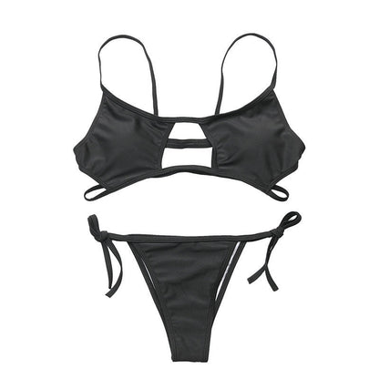 Bikini sexy de color sólido con agujeros para mujer
