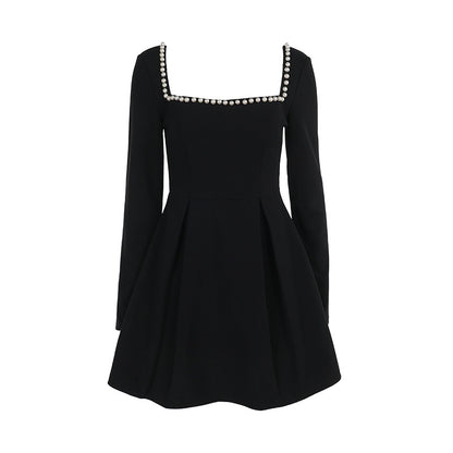 Vestido mini elegante con cuello cuadrado y perlas a la moda para mujer