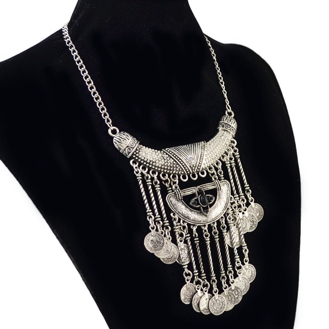 Collar de aleación con borlas bohemias para mujer