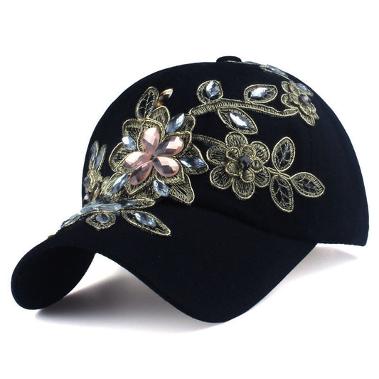 Casquette pare-soleil en soie dorée et diamant pour femme