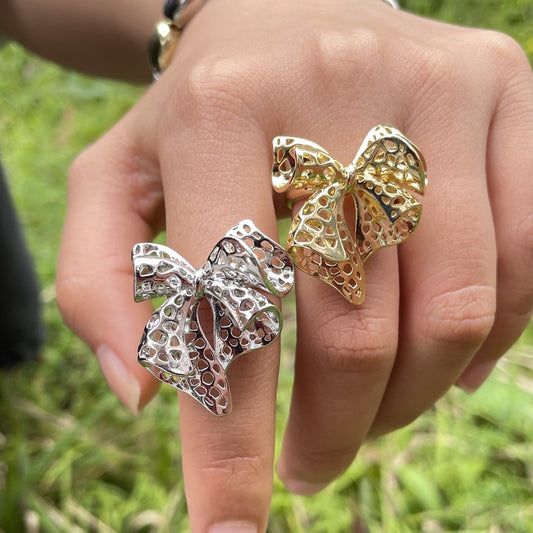 Bague en cuivre à nœud creux de couleur unie pour femme