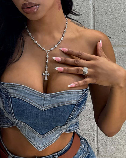 Conjunto de dos piezas de top y pantalones cortos de tubo con forma de corazón de mezclilla sexy para mujer